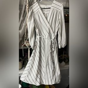 Calvin Klein Flowy striped White/Grey dress